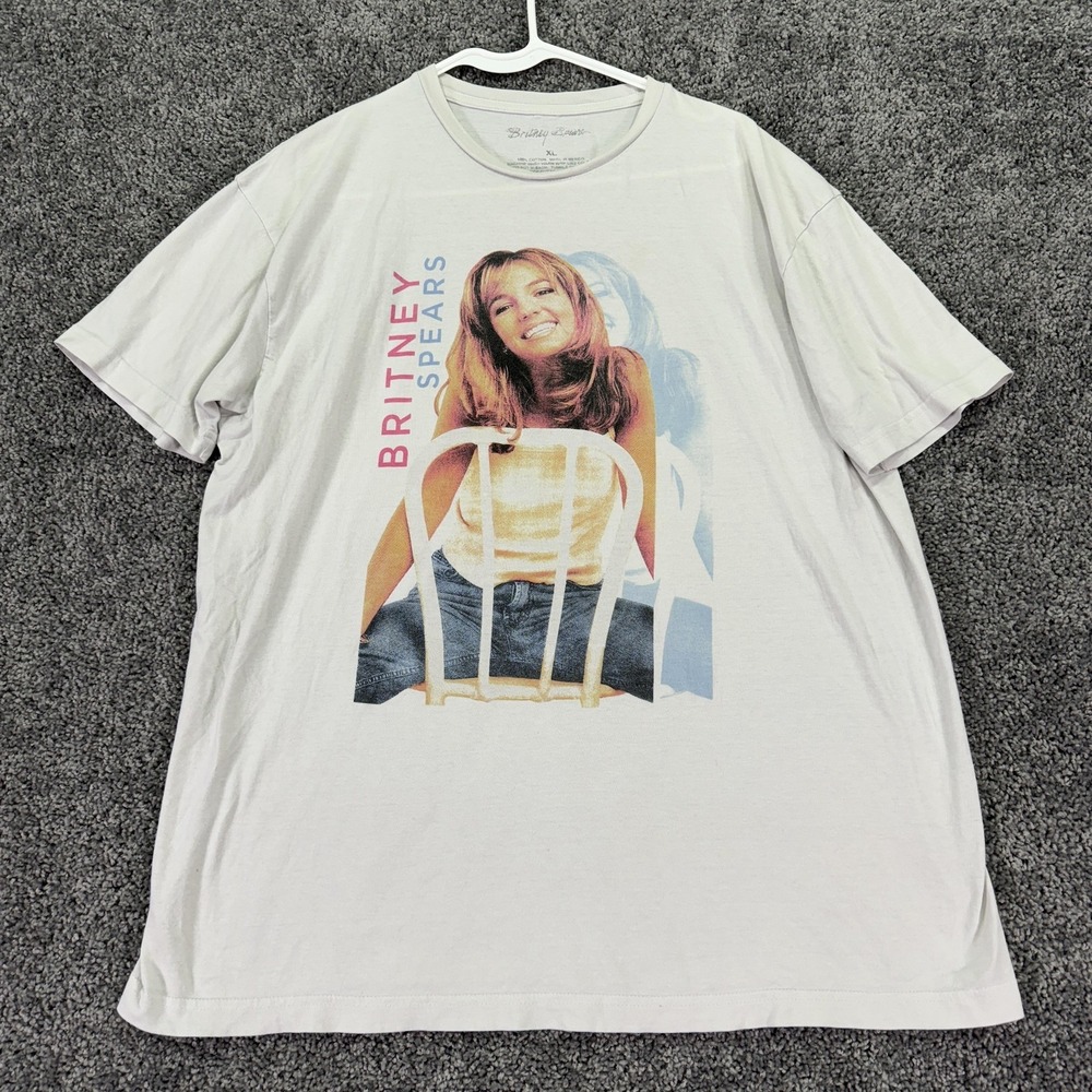 Britney Spears Shirt Adult XL White Graphic Tee Pop Music Icon Photo Print City